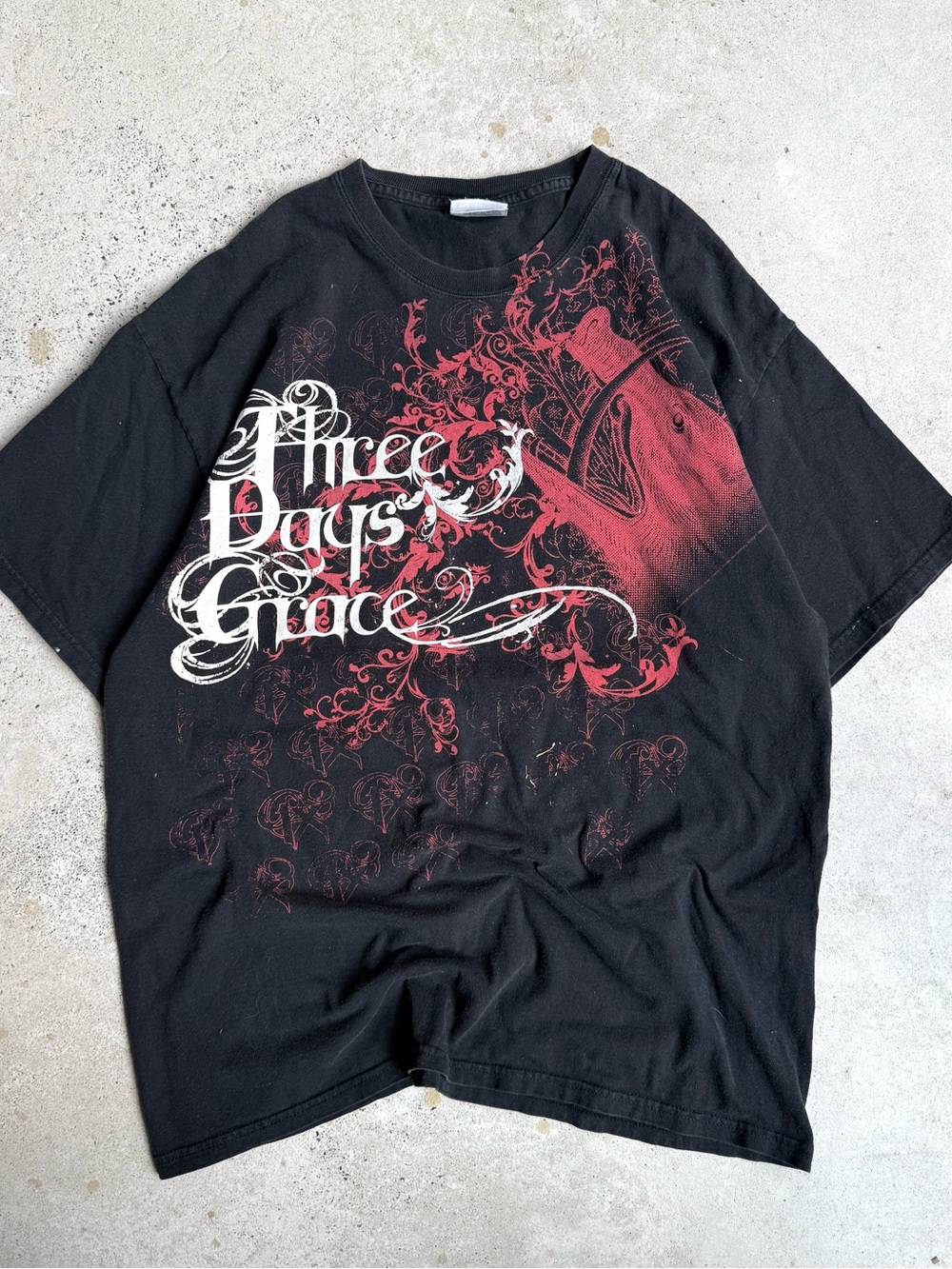 2010s Three Days Grace Y2K Vintage AOP Grunge Band Tee L 22x29